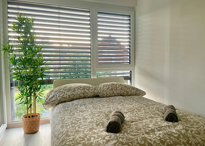 New - Free Parking - Balcony *